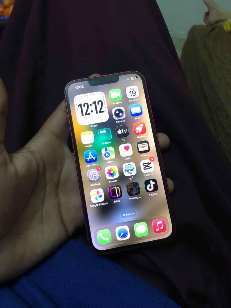 Apple iPhone 13 2