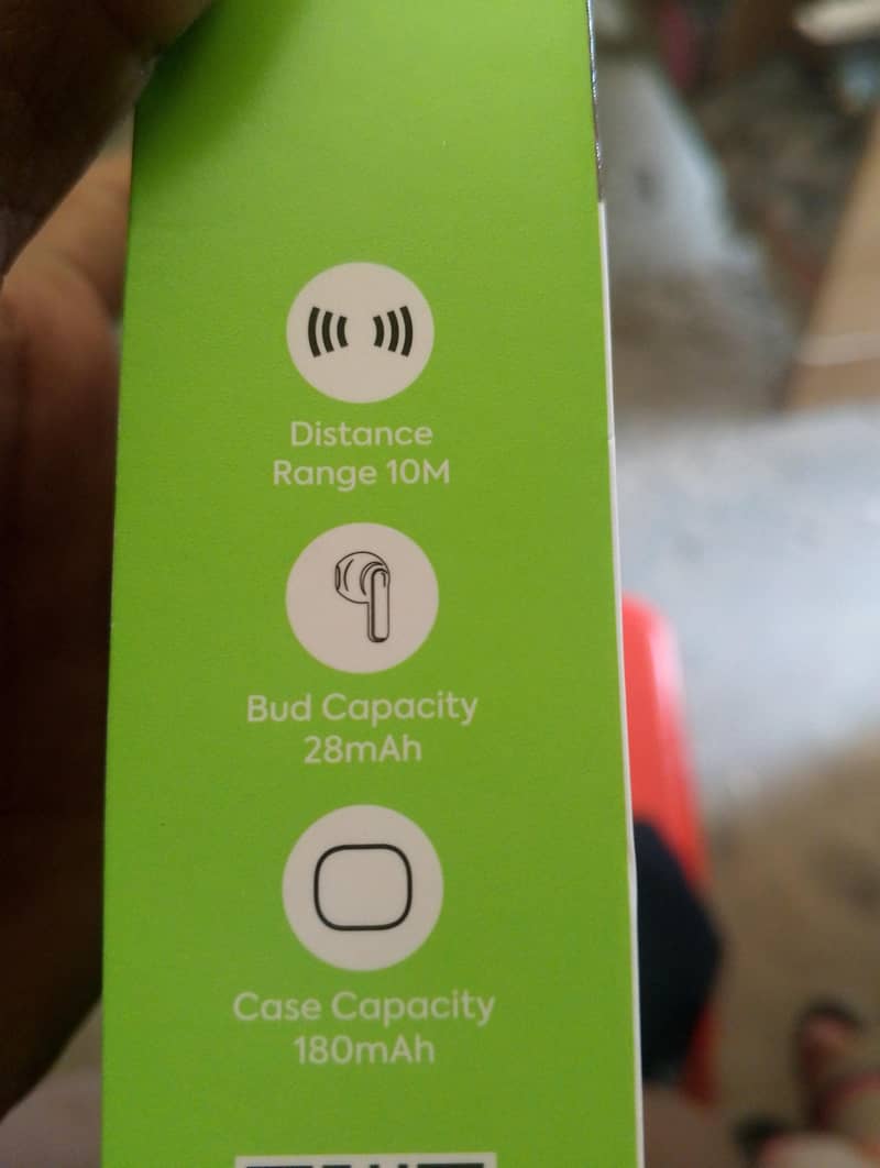 earbuds 1