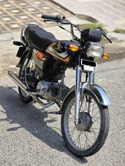 Honda CD70 2022