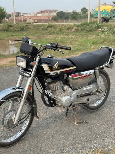 Honda CG 125 Chrome Special Edition 2025