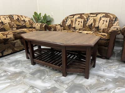 Sofa set with center table