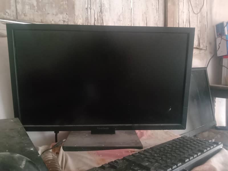 24 inch lcd 2
