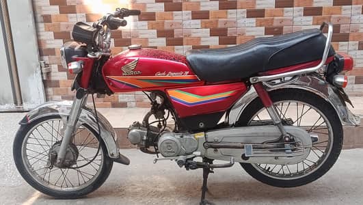 Honda CD-70 12