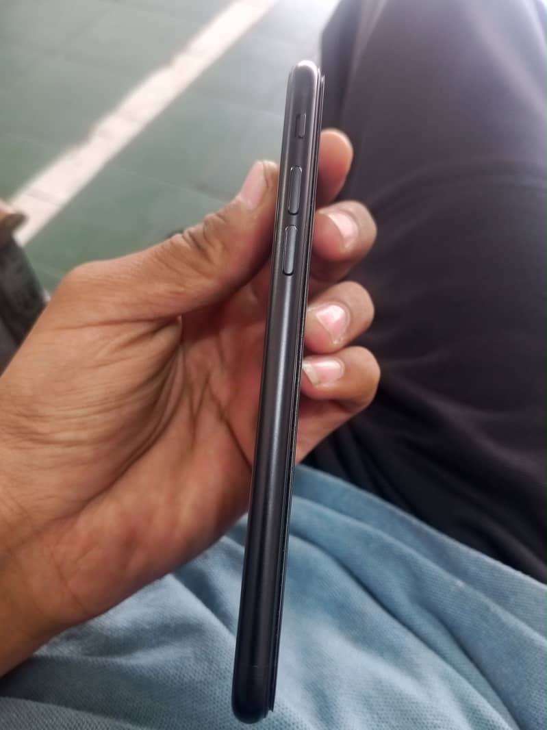 Apple iPhone SE 4