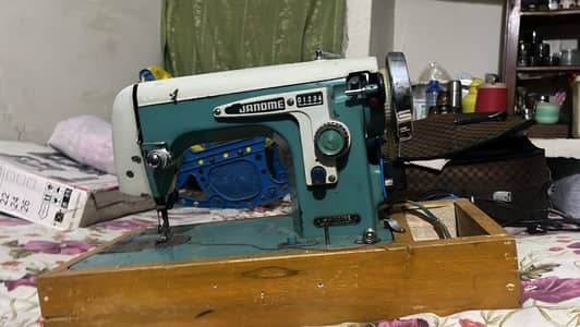 Sewing Machine with motor