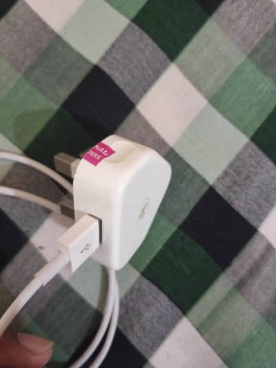 15 Watt charger