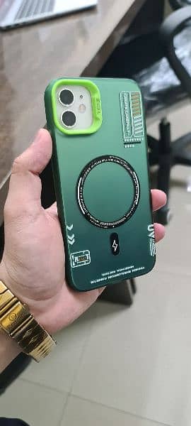 iphone 11    Samsung oppo Vivo infinix pro ultra  Huawei xr exchange 3