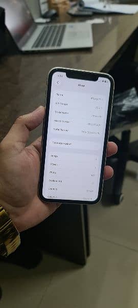 iphone 11    Samsung oppo Vivo infinix pro ultra  Huawei xr exchange 4