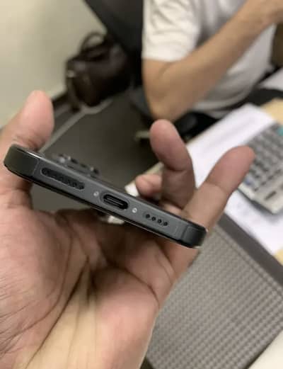 Apple iPhone 16 Pro Max