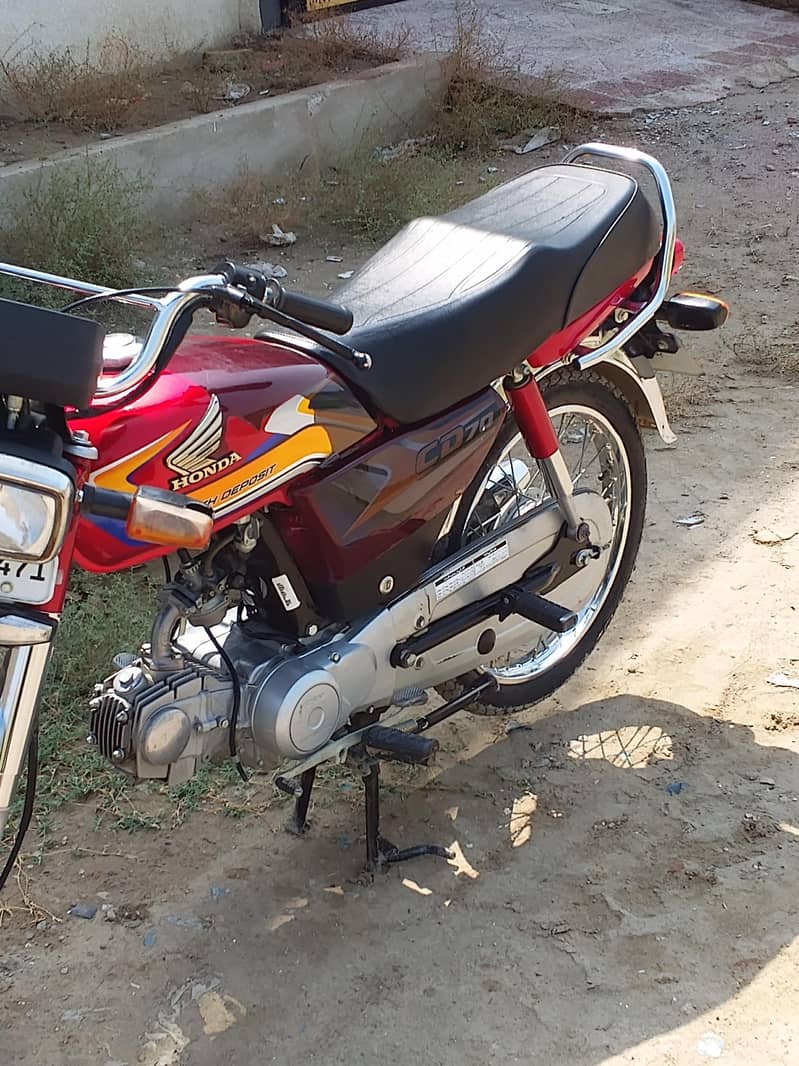 cd70 good condition 4