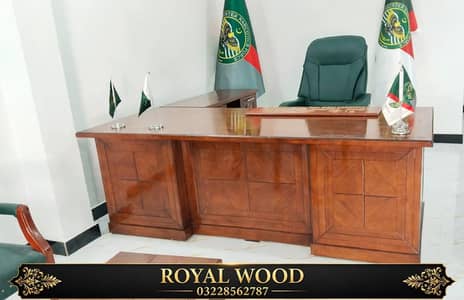 CEO Table  /EXECUTIVE Table /WOODEN Table /OFFICE Table //Table