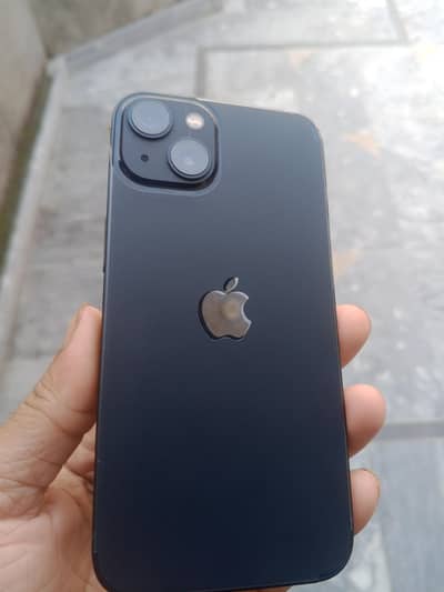 Apple iPhone 13