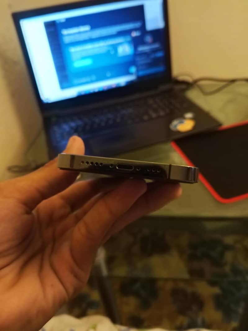 Apple iPhone 12 Pro 2
