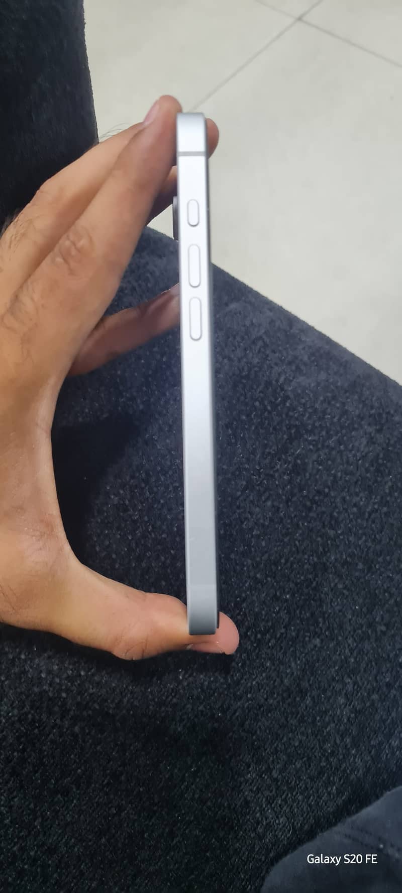 Apple iPhone 17e 2