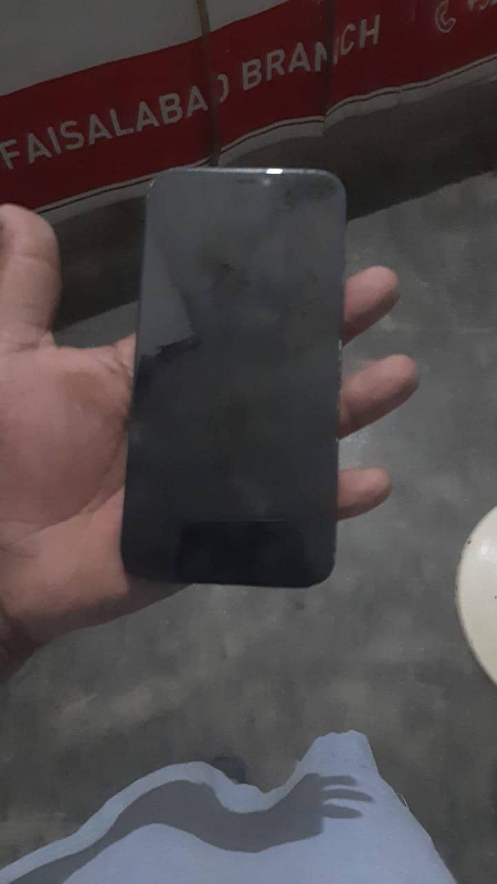 Apple iPhone 12 0