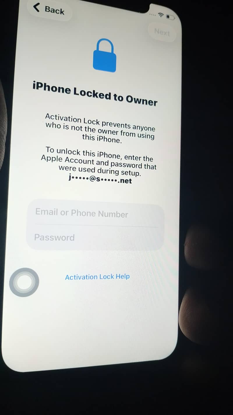 Apple iPhone 12 4