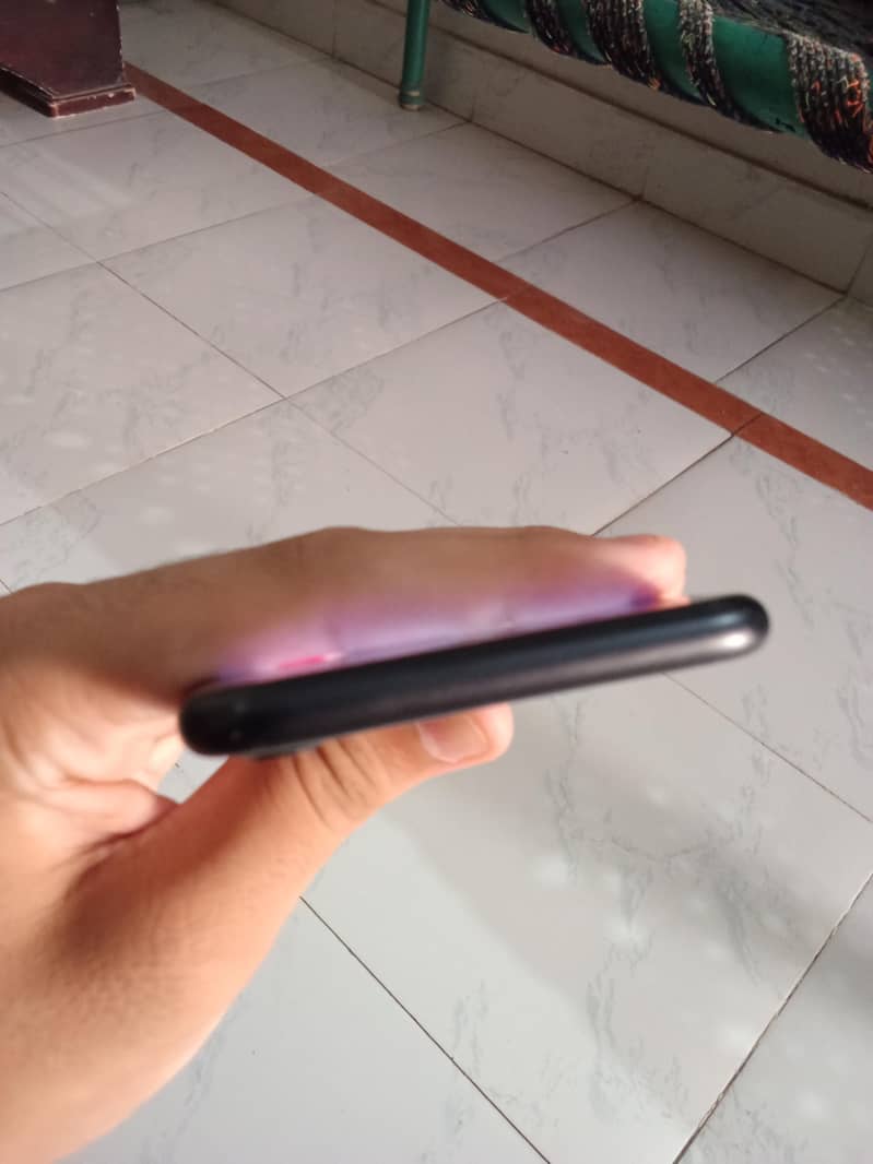 Apple iPhone 7 4