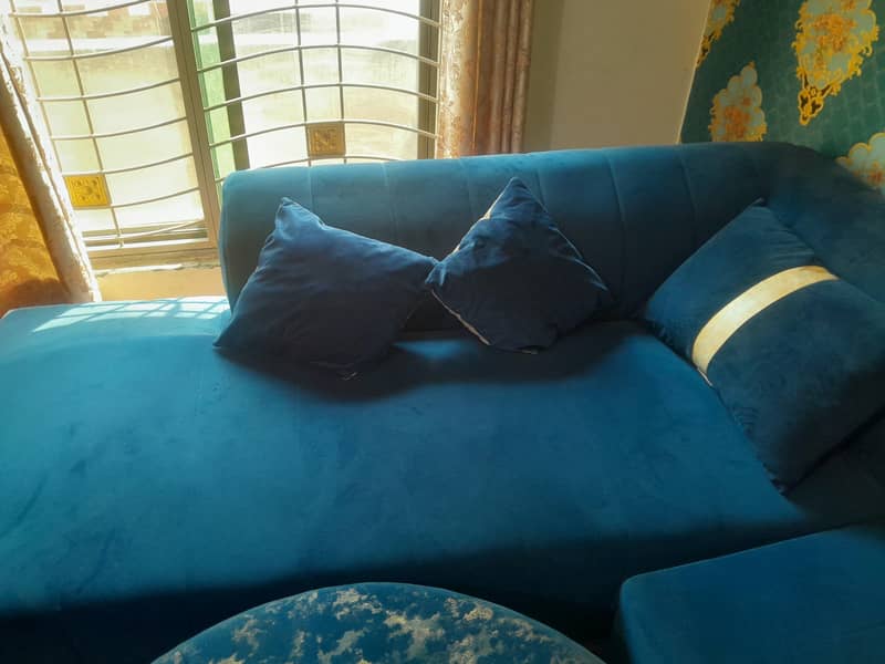 L Shapped Sofa with Table 1