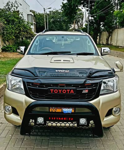 Toyota Hilux vigo champ 2013 4x4 superb condation