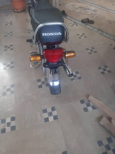 CD 70 for sale