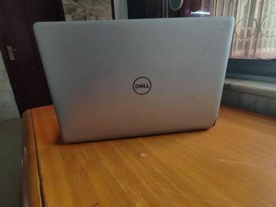 laptop Dell Inspiron 5570