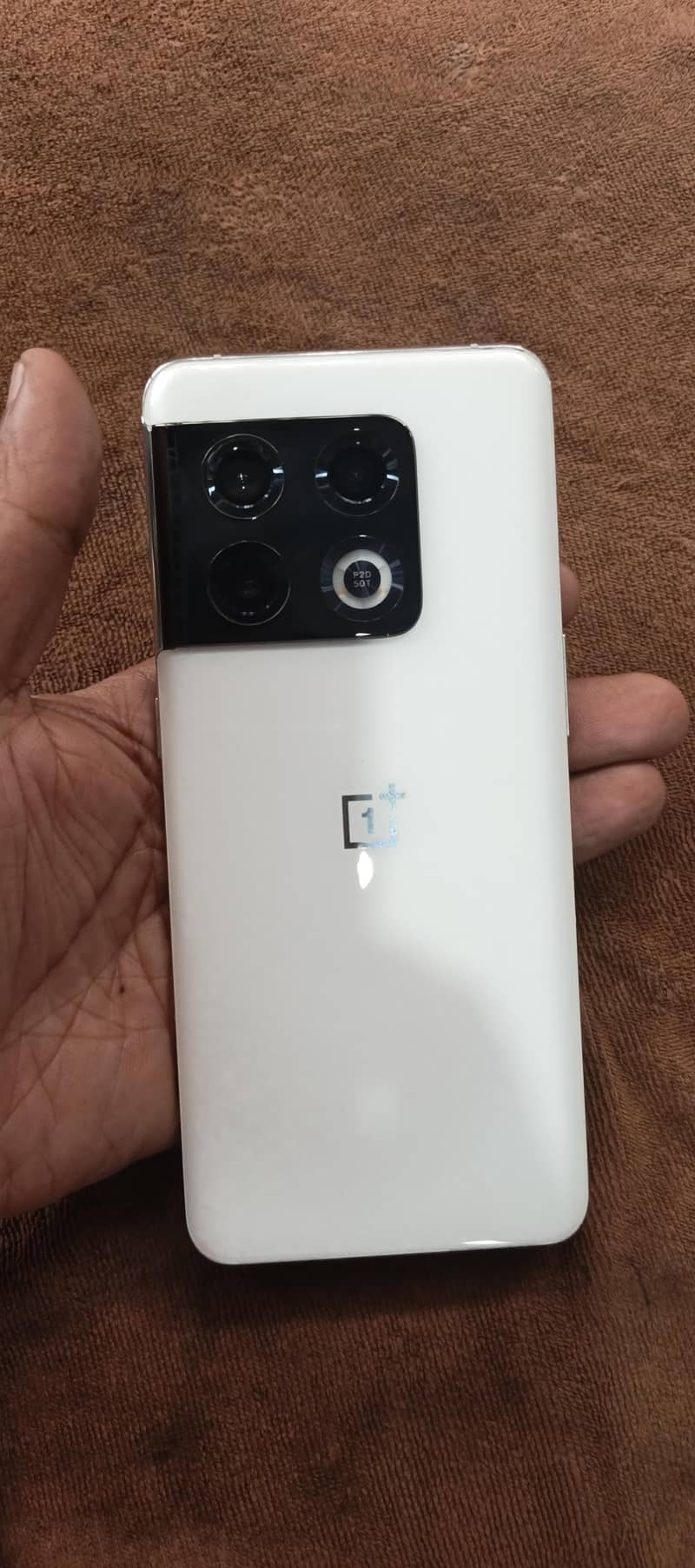 One Plus 10 Pro 1