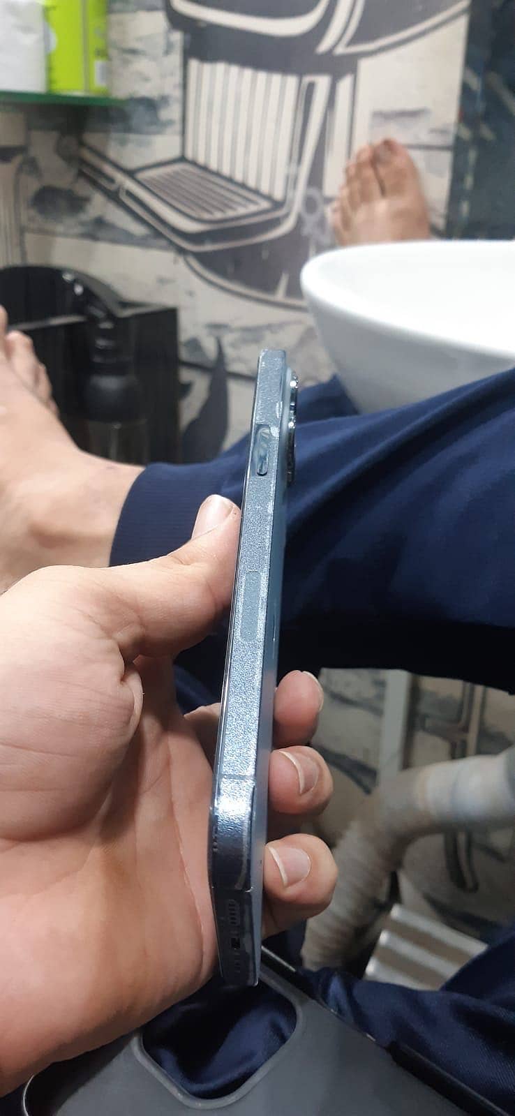 Apple iPhone 13pro max 2