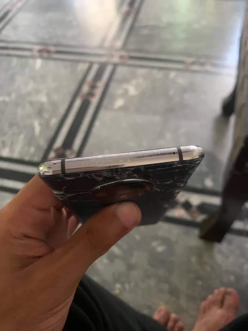 One Plus 7T 4