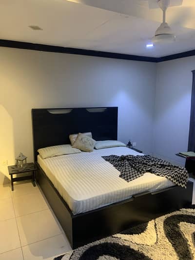 HABBIT BED WITH SIDE TABLES