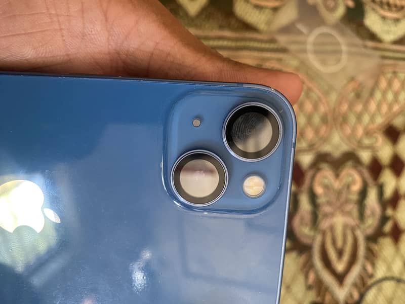 Apple iPhone 13 6