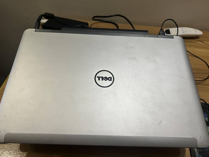 Dell Latitude E6540 2