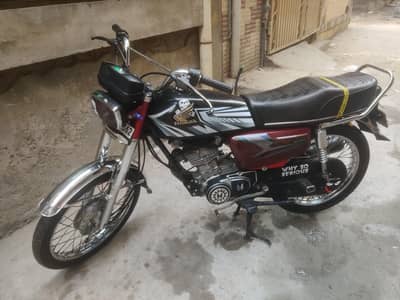 125 for sale condition like new