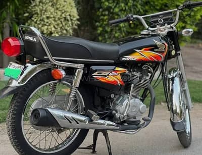 Honda CG 125 Bike Black colour