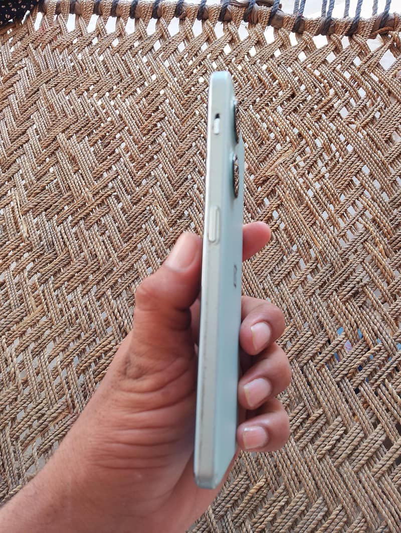 One Plus Ace 2V 2
