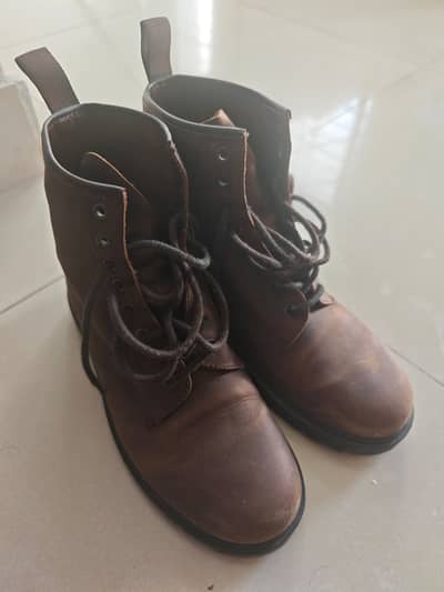 Original cow leather shoes for sale