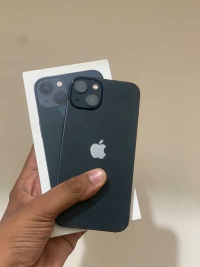 Apple iPhone 13