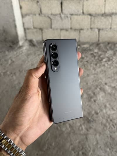 Samsung Mobile Z Fold 4 256 gb with box