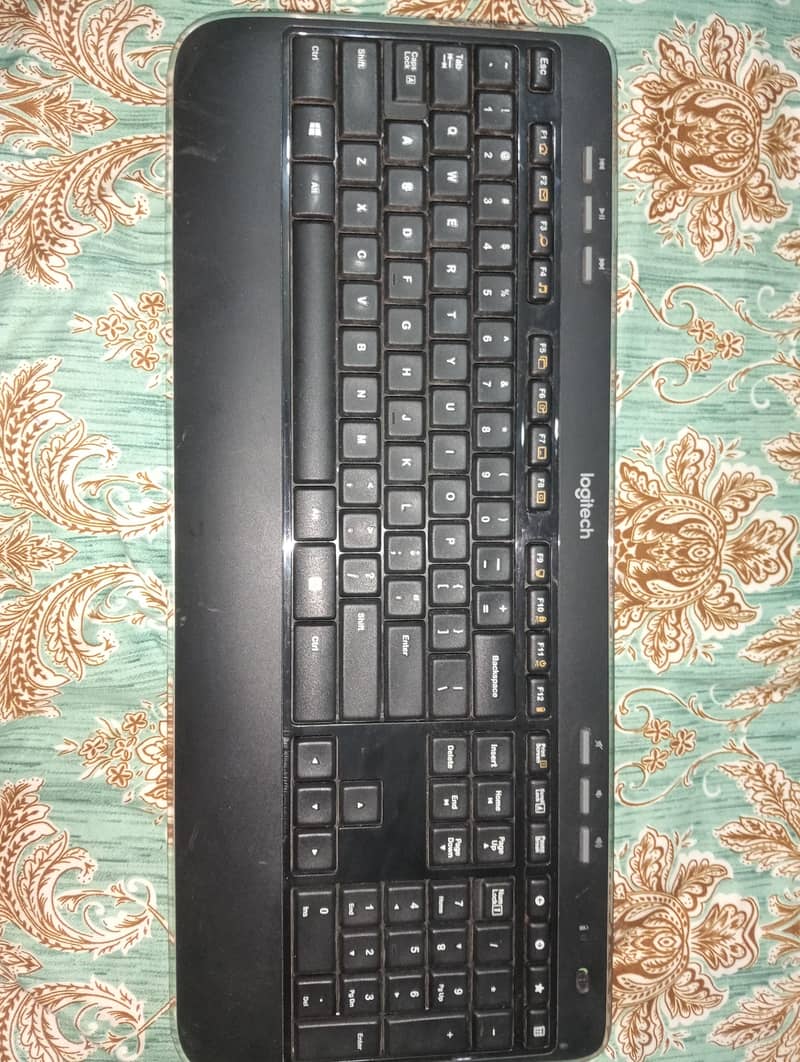Logitech K520 Keyboard 0