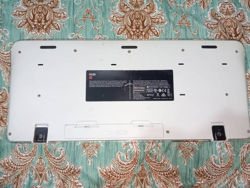 Logitech K520 Keyboard 1