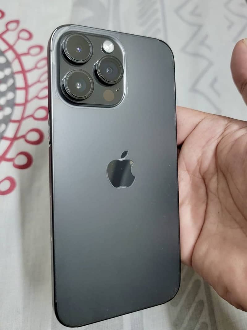 Apple iPhone 14 Pro Max 0