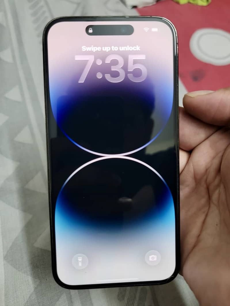Apple iPhone 14 Pro Max 1