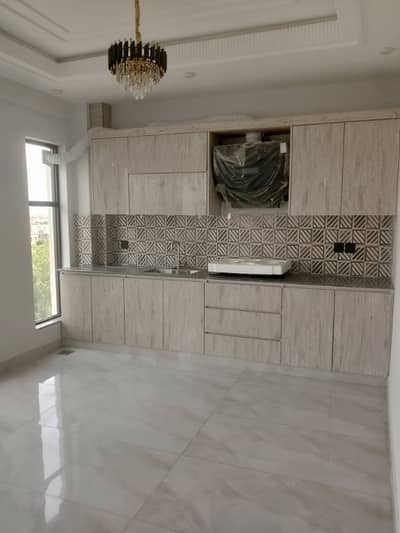 One Bed Apartment For Rent In Brand New Building In Bahria Town Lahore