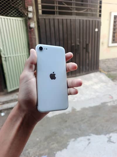 Apple iPhone SE