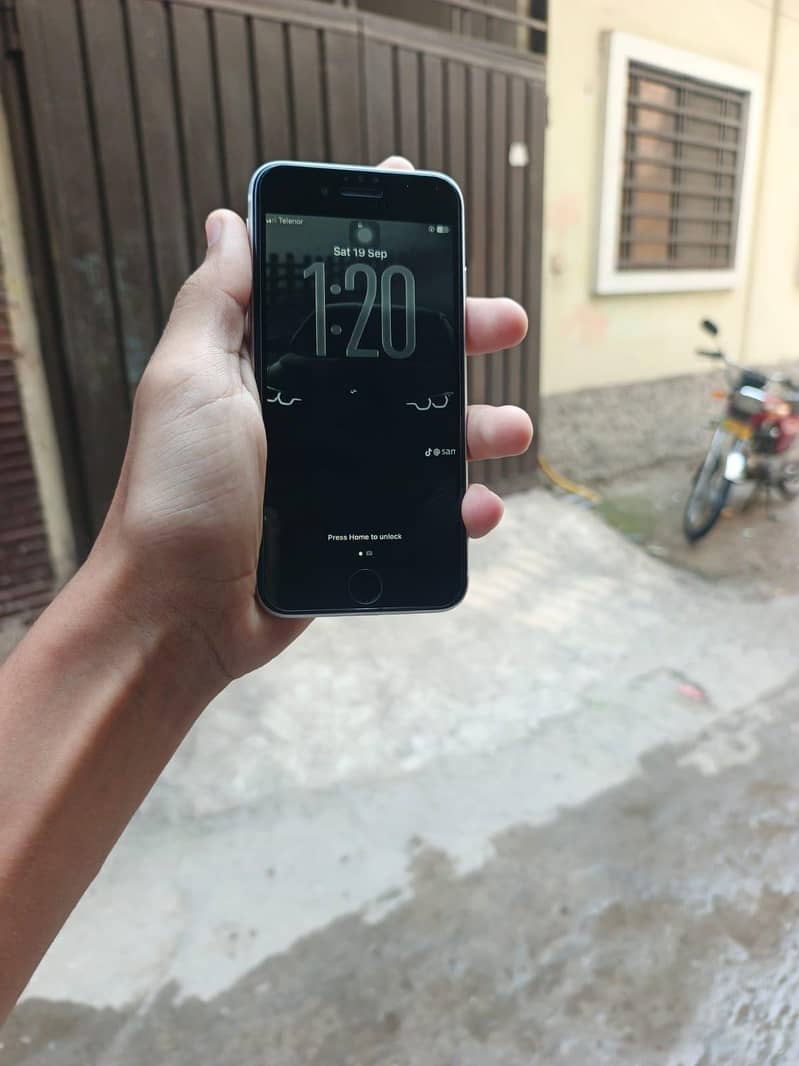 Apple iPhone SE 1