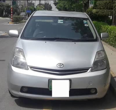 Toyota Prius 2006 fuel 21 to 25 km/ liter