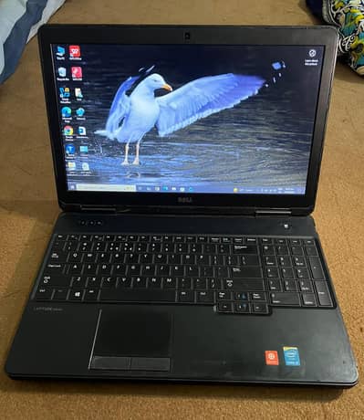 DELL LATITUDE E5540 Core i5 4th gen
