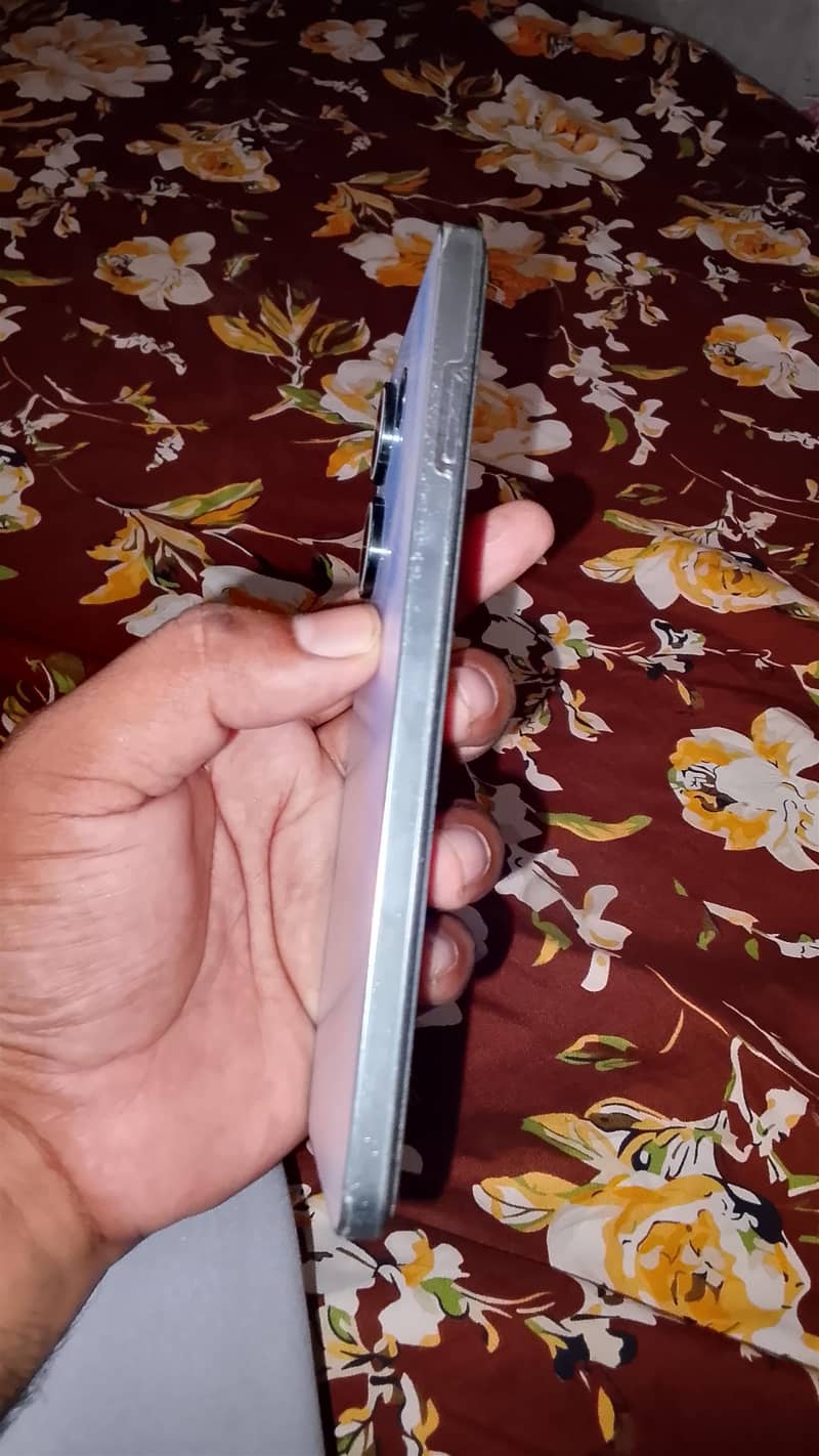 Tecno CAMON 20 2