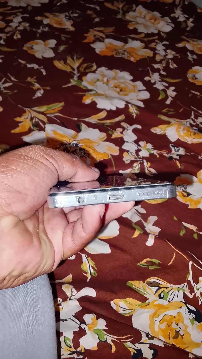 Tecno CAMON 20 3
