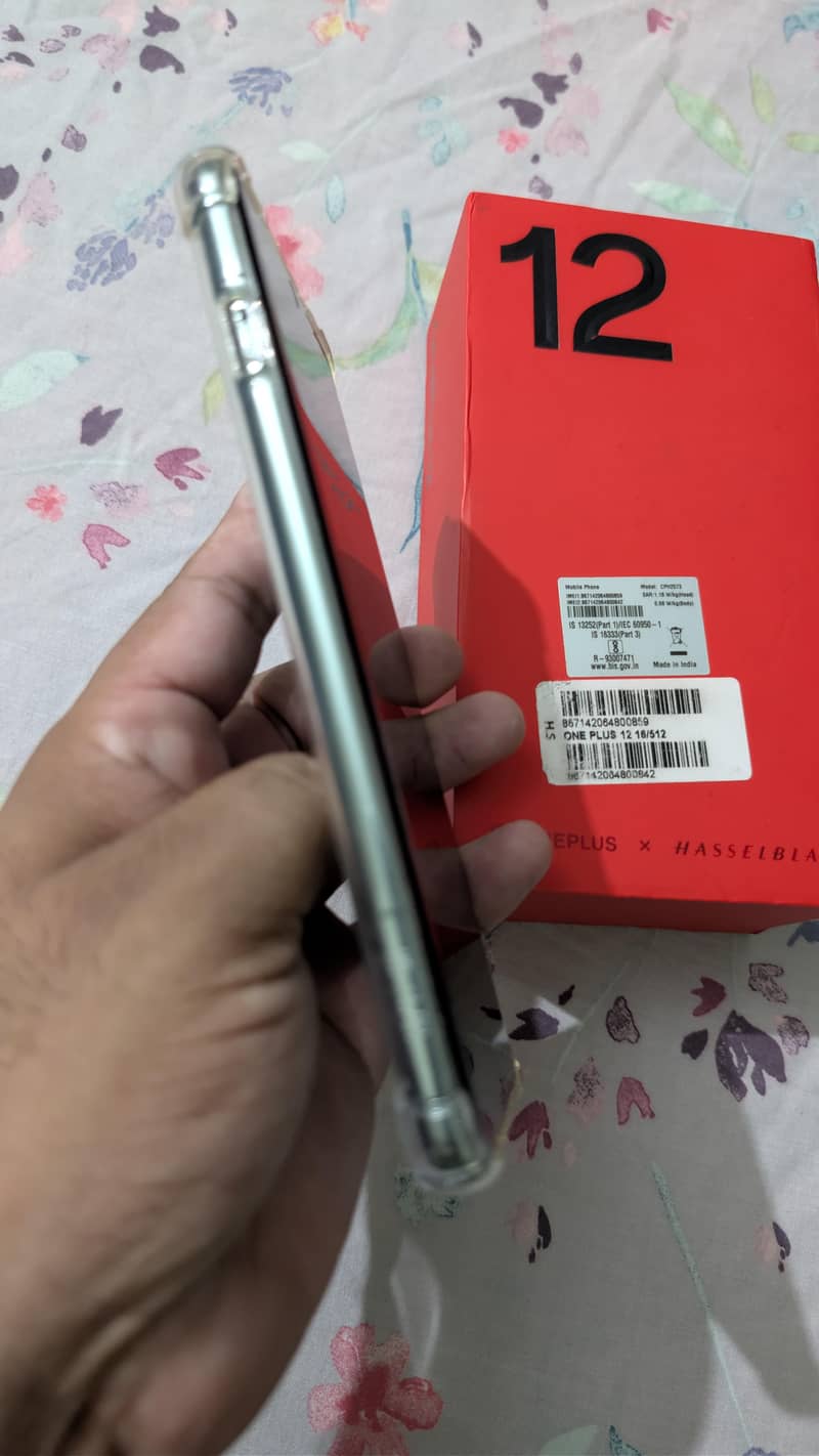 One Plus 12 4