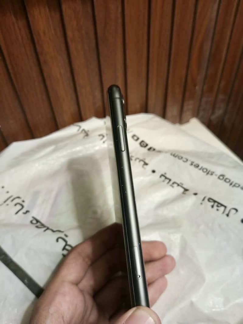 Apple iPhone 11 1